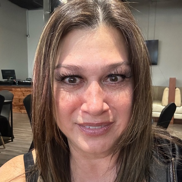 Meet your Posher, Cindy - Picture 11 of 12